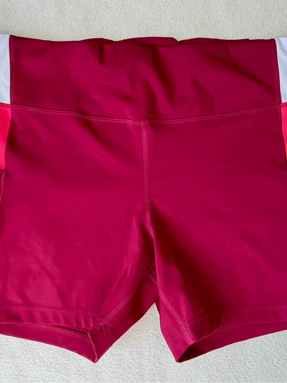 Brooks Running Shorts Women's Size XXL Burgundy Pink Pockets Athletic Active